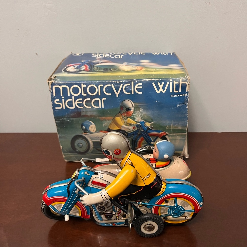 Vintage 1960s MS-709 WIND UP Tin TOY MOTORCYCLE with SIDECAR  WITH BOX